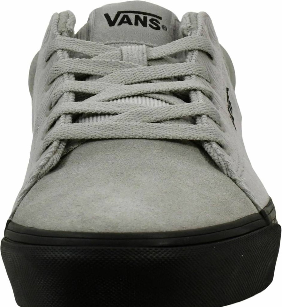 Vans Men's Seldan Classic Skate Sneakers - Casual Shoes for Men