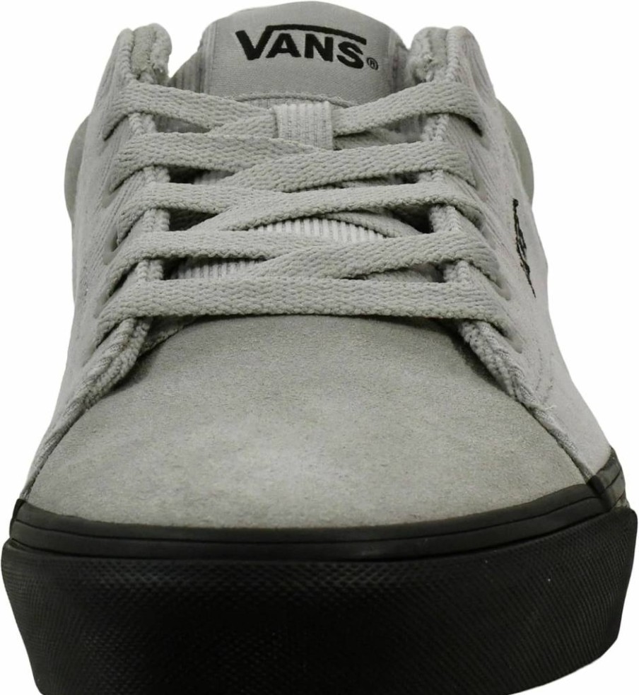 Vans Men's Seldan Classic Skate Sneakers - Authentic Canvas & Rubber Design for Comfort and Style